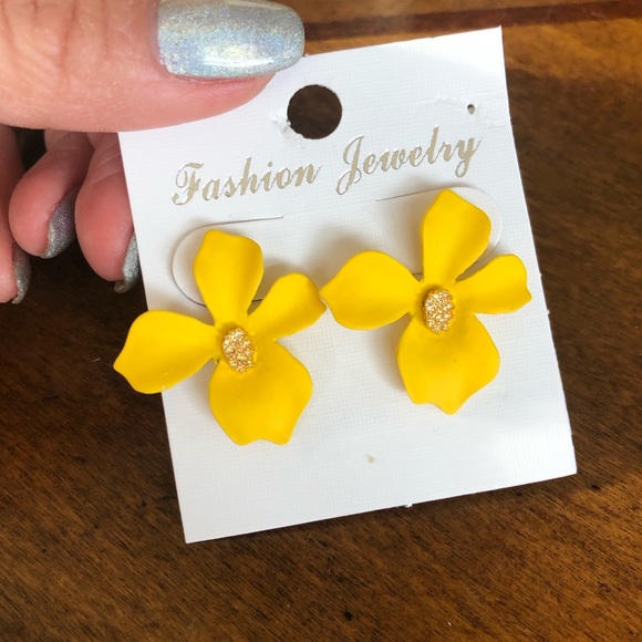 Yellow Boho Earring - Picture 2 of 3